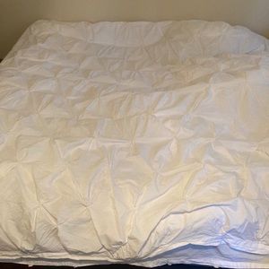 West Elm Queen Organic Cotton Pin-tuck duvet cover